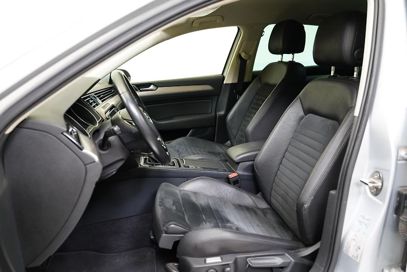 Volkswagen Passat - fotka 11 z 24