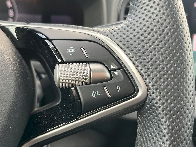 Škoda Karoq (2025) Drive 1,5TSI / 110kW M6F - fotka 26 z 29