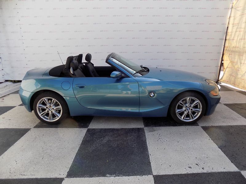 BMW Z4 (2004) 2.5i/el.střecha/klima/xenon/ - fotka 12 z 31