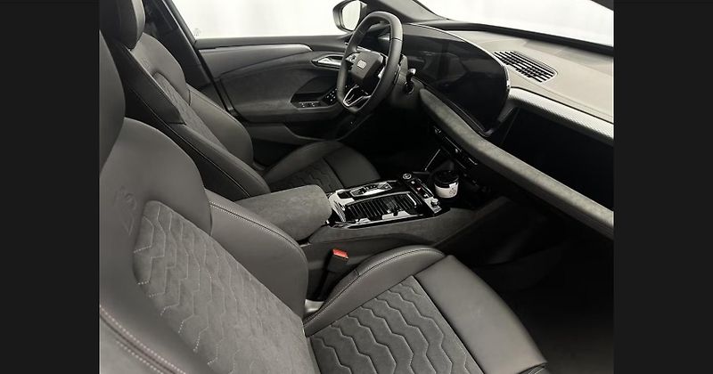 Audi A6 Avant e-tron Quattro S-Line 360kam - fotka 11 z 13