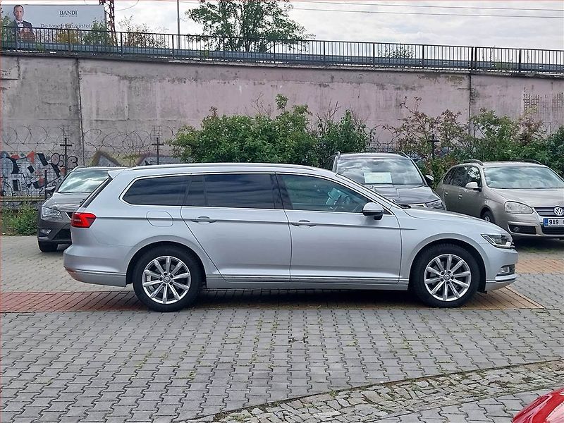 Volkswagen Passat (2018) Highline 2.0 TDI, Automat - fotka 6 z 21