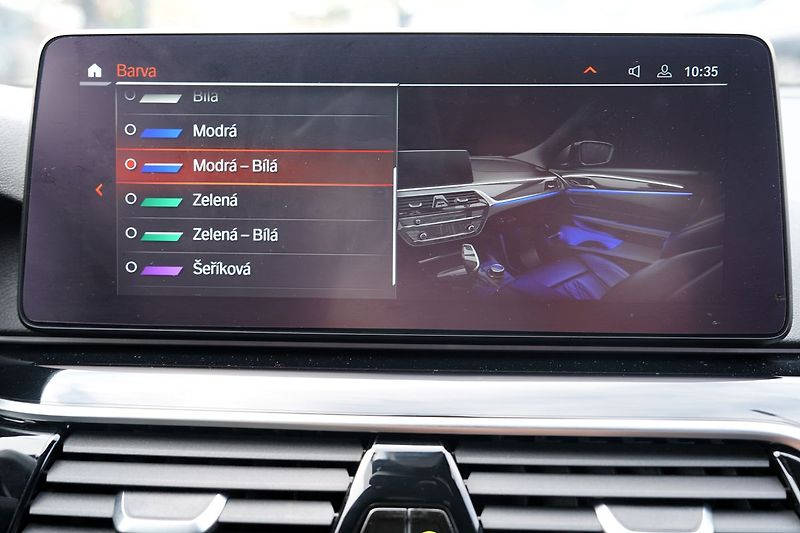 BMW Řada 5 540d xDrive M sport/Lasery - fotka 46 z 50