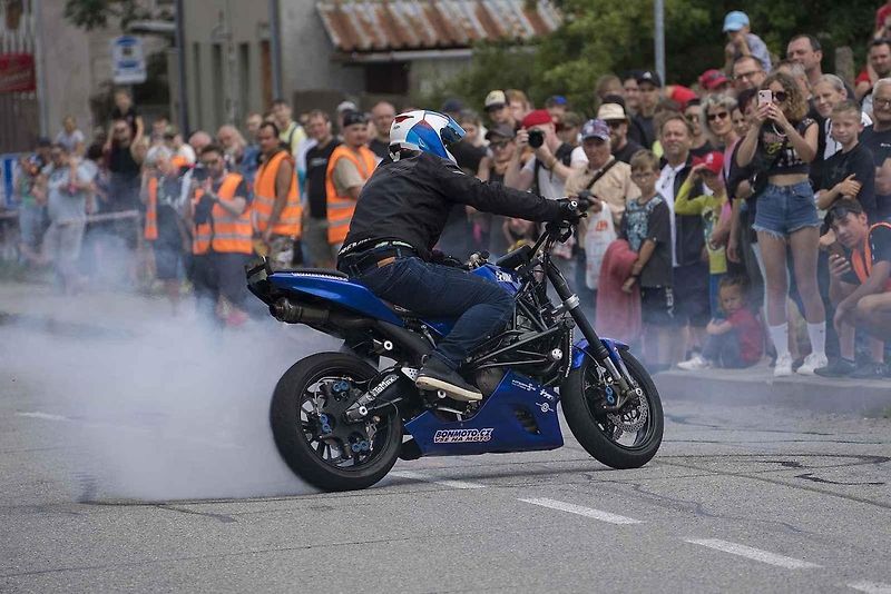 První červencová sobota byla v Rychtářově ve znamení mopedů. Moped rallye ho ovládla s čtyřiadvacátým ročníkem.