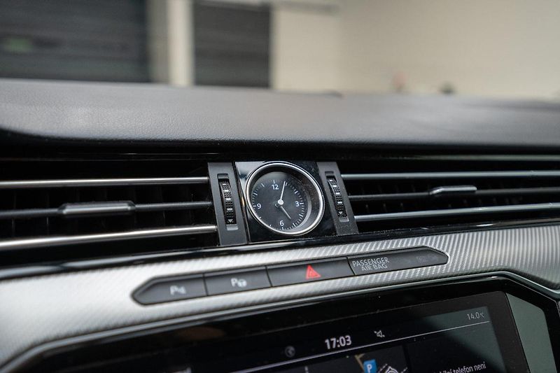 Volkswagen Arteon 2.0 TDI R-Line 140 kW - fotka 13 z 34