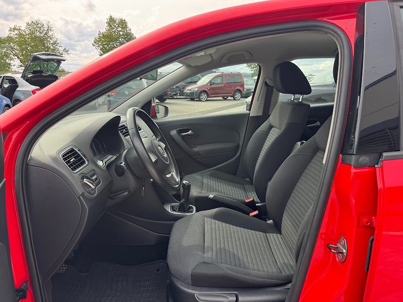 Volkswagen Polo (2011) 4Friends 1.2i 44kW - fotka 10 z 33