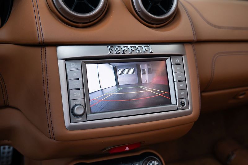 Ferrari California Vyhřívaná sedadla/Keramické Br - fotka 11 z 20