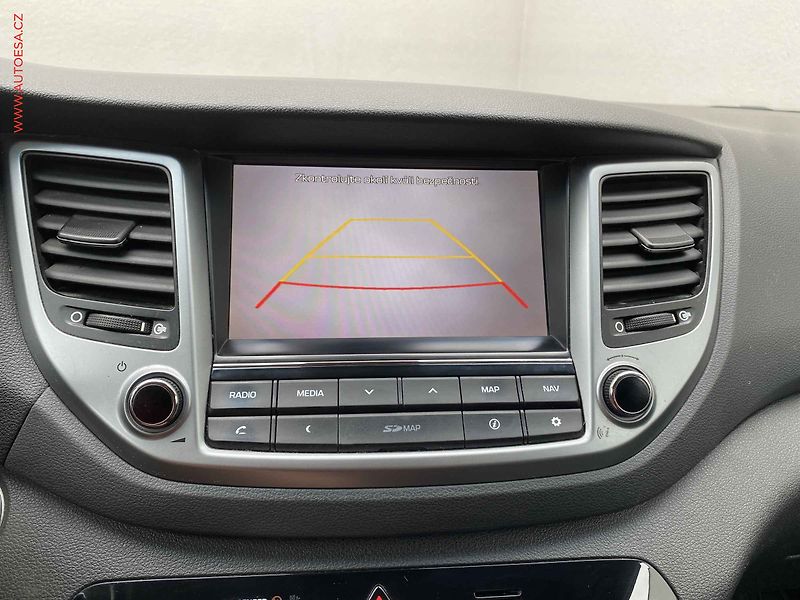 Hyundai Tucson (2017) 2.0 CRDi 4x4, ČR, AT, navi - fotka 19 z 19