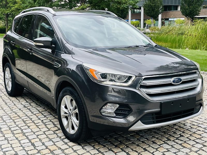 Ford Kuga 2.0TDCi MAN FACELIFT SERVISKA - fotka 8 z 45
