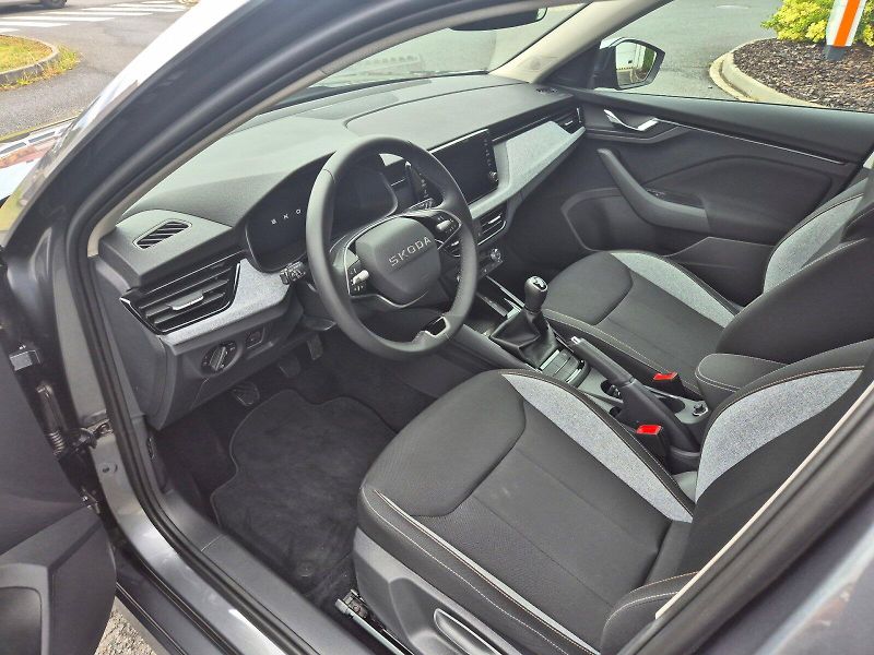 Škoda Kamiq (2025) SELEC TSI 85/1.0 M6F - fotka 11 z 30