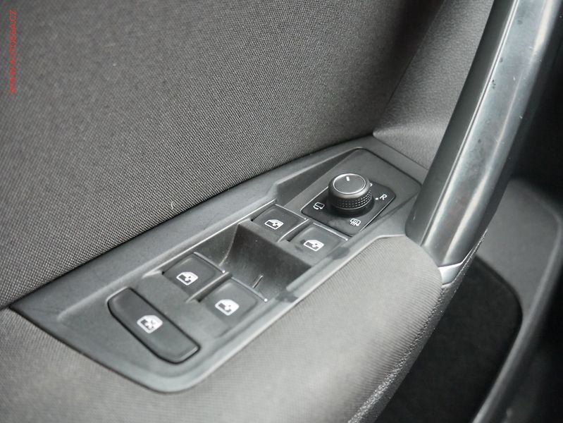 Volkswagen Tiguan (2016) 2.0 TDi 4x4, 2.maj,ČR, DSG - fotka 16 z 22