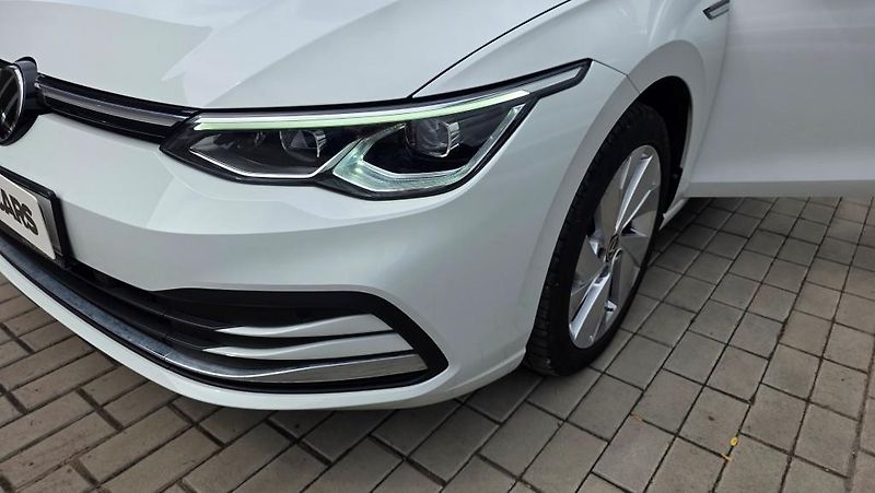 Volkswagen Golf (2024) 2.0 TDI 110kW DSG7 Style TZ - fotka 34 z 34