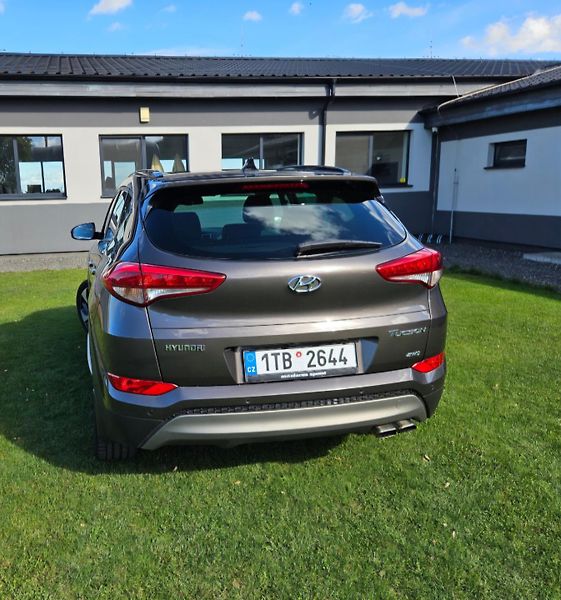 Hyundai Tucson (2016) Tucson 2.0 CRDi 136 kW 4×4 AUT - fotka 20 z 20