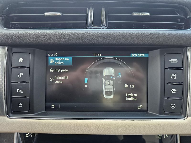 Jaguar XF (2019) 2.0 25D 177kW 2019,VÝHŘEV,KŮŽE - fotka 36 z 50