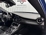 Alfa Romeo Giulia 206kW Q4 VELOCE 1.MAJITEL - náhled 35