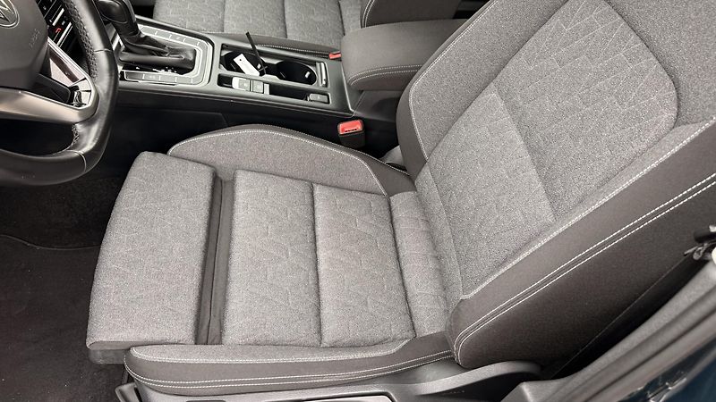 Volkswagen Passat (2023) 2.0TDI,DSG,ZÁRUKA,LED,DIESEL - fotka 45 z 60