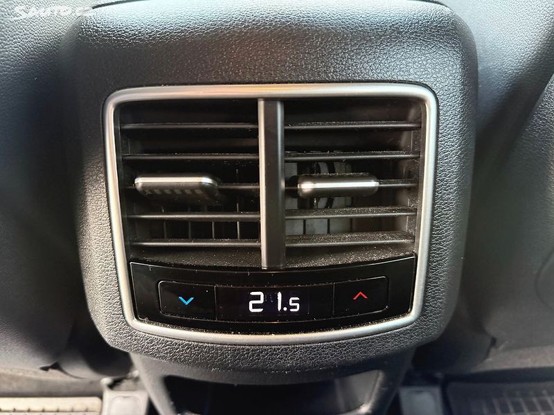 Kia Sportage 1.6 CRDI 100 kW ČR TAŽNÉ - fotka 32 z 41