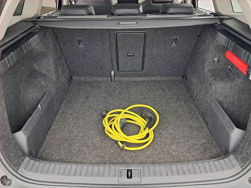 Škoda Enyaq (2021) iV 80 (82 kWh), SoH 83% - fotka 22 z 23