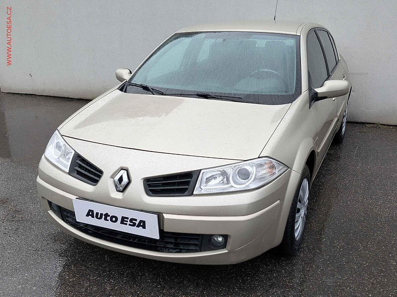 Renault Mégane (2008) 1.6 16V, ČR, AC, park.asist - fotka 3 z 14
