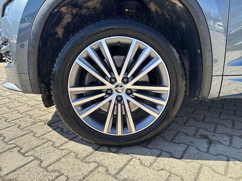 Škoda Kodiaq (2021) 2.0 TDI 4x4 DSG L&K - fotka 32 z 36