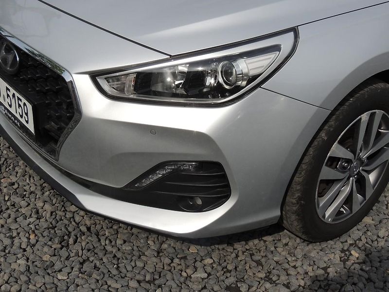 Hyundai i30 (2019) Combi 1.6CRDi,100kw,automat,ČR - fotka 11 z 52