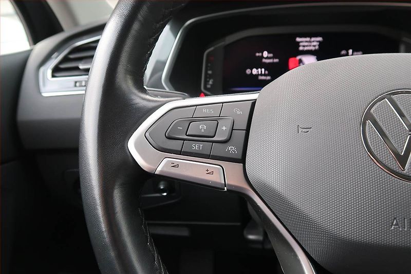 Volkswagen Tiguan Allspace (2022) 2.0 TDI - fotka 34 z 34
