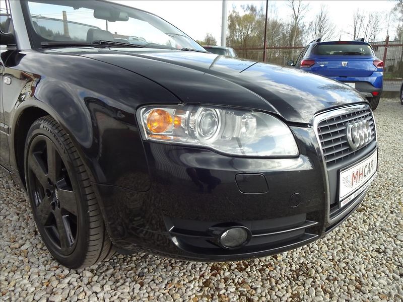 Audi A4 1,8 T CABRIO !AKČNÍ CENA! - fotka 22 z 51