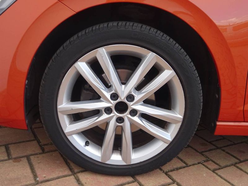 Volkswagen Polo (2018) 1,0 TSi/ 85kW Highline - fotka 16 z 26