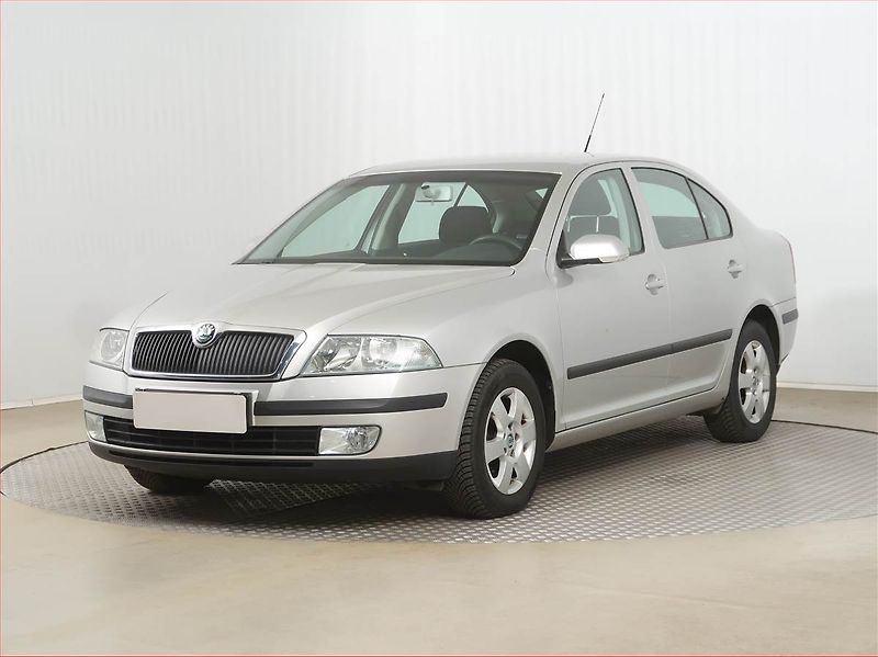 Škoda Octavia (2006) Ambiente 1.6, po STK - fotka 2 z 14