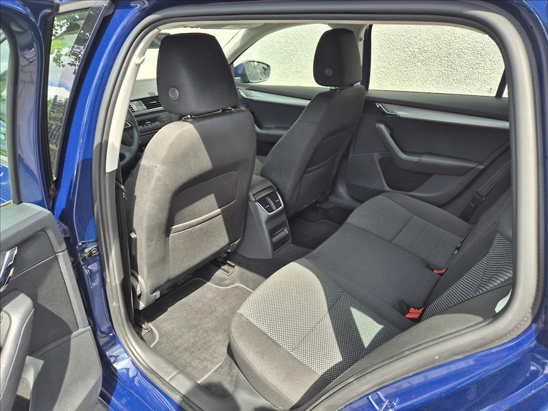 Škoda Octavia 1,2 TSI III Combi Klima Tempom - fotka 14 z 28