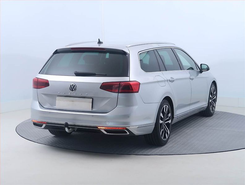 Volkswagen Passat (2020) Business 2.0 TDI - fotka 5 z 16
