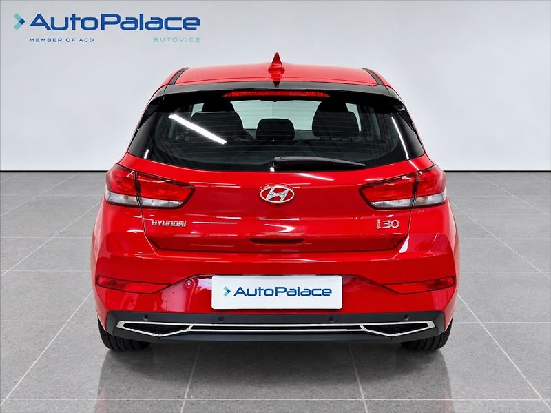 Hyundai i30 1,0 88 KW COMFORT - fotka 5 z 16
