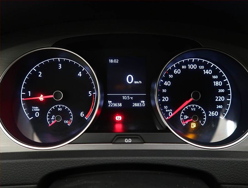 Volkswagen Golf (2016) 1.6 TDI, Serv.kniha, Xenony - fotka 11 z 13