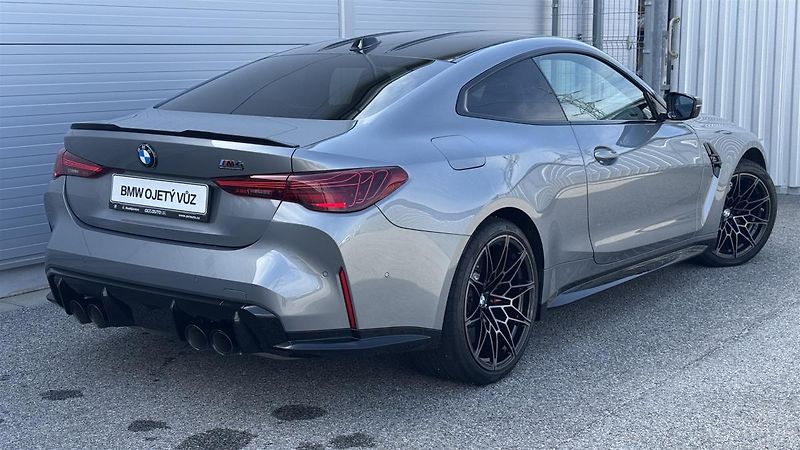 BMW M4 Competition M xDrive - fotka 2 z 14
