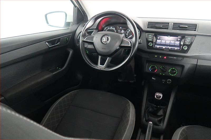 Škoda Fabia (2020) Ambition 1.0 TSI, ČR,1.maj - fotka 7 z 15