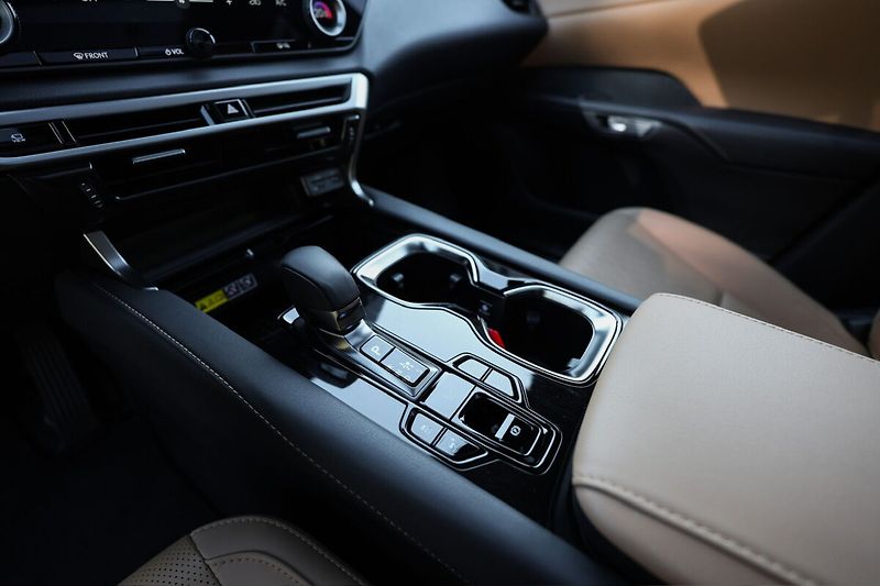 Lexus RX 450h plus 450H+ 2,5 PHEV EXECUTIVE PLUS - fotka 20 z 24