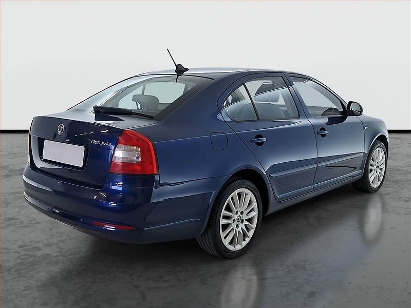 Škoda Octavia (2011) Laurin&Klement 1.8 TSI - fotka 5 z 22