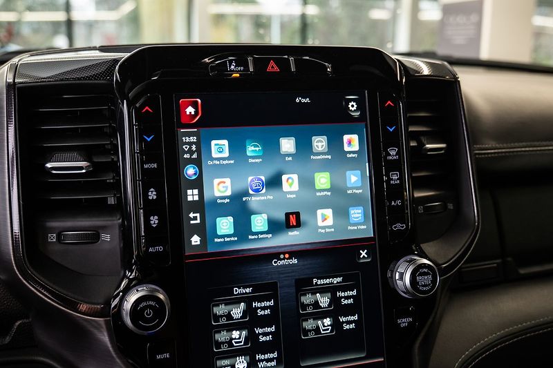 RAM 1500 TRX/Stan/Naviják/Harman Kardon - fotka 12 z 31