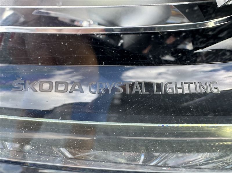Škoda Superb 2,0 TDI DSG STYLE DPH 1.maj ČR - fotka 10 z 50