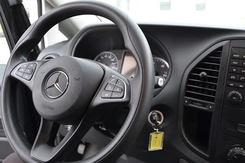 Mercedes-Benz Vito  7G automat najeto 25 t. km  - fotka 14 z 39