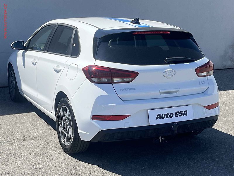 Hyundai i30 (2025) 1.5 T-GDi, ČR, STK6/28 - fotka 6 z 16