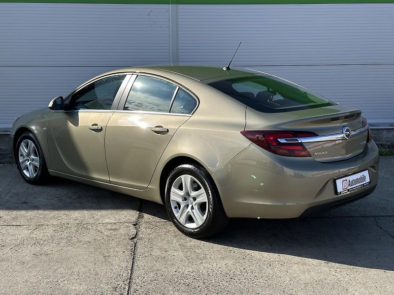 Opel Insignia 2.0CDTi 140PS Bluetooth USB CD - fotka 6 z 31