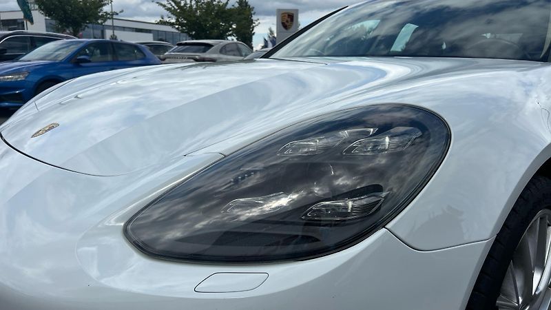Porsche Panamera 4S Diesel 3956ccm  310kW 422PS - fotka 13 z 30