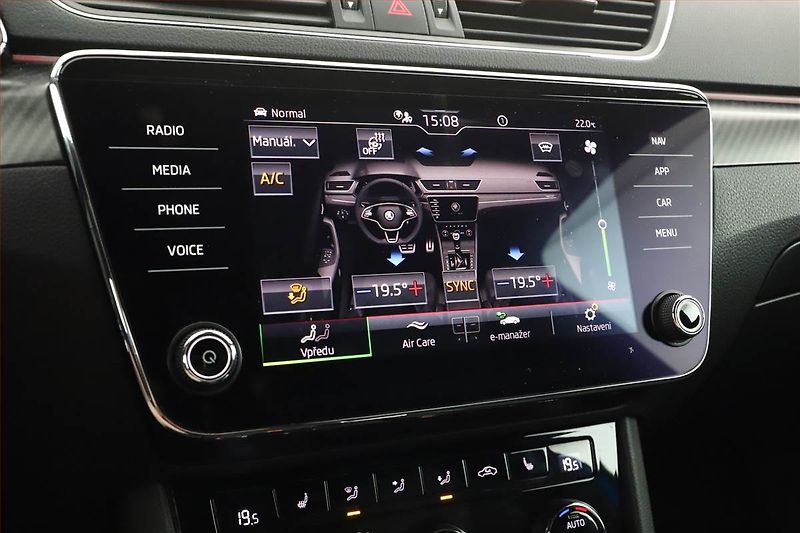 Škoda Superb (2020) Sportline iV 1.4 TSI PHEV - fotka 21 z 31