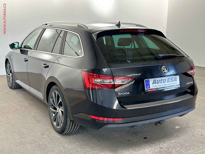Škoda Superb (2015) 2.0TDi, 1.maj, L&K, DSG - fotka 6 z 17