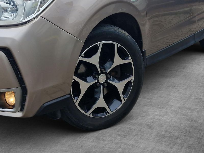 Subaru Forester (2014) 2,0 XT 177 kW 1.maj. ČR - fotka 10 z 24
