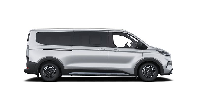 Ford Tourneo Custom (2026) Active L2, Tourneo, 2.5 Durate - fotka 2 z 9