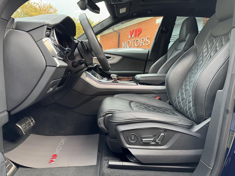 Audi Q8 50TDi-ČR-R22-B&O-NT-TAŽ-MASÁŽ - fotka 12 z 39