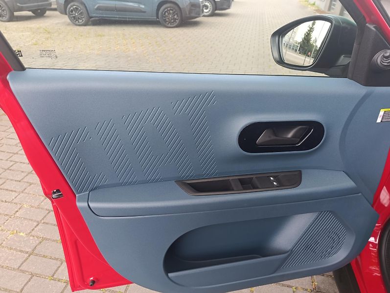 Fiat Grande Panda (2026) Pop 1.2 Turbo Hybrid 110k - fotka 25 z 36