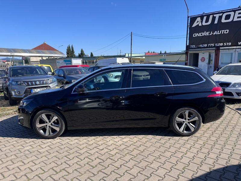 Peugeot 308 (2016) 1,2 PURET. ALLURE 96KW AUTOMAT - fotka 3 z 48