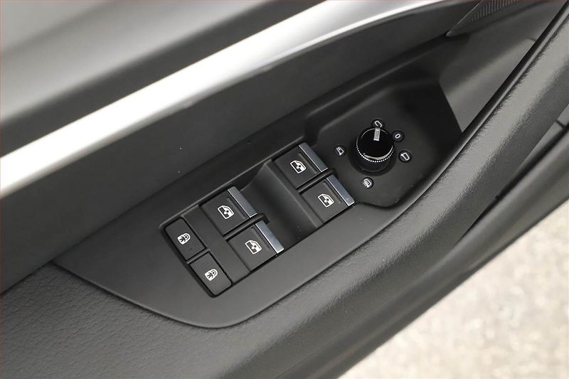 Audi A7 (2021) 50 TDI, 4X4, ACC, Matrix, ČR - fotka 22 z 25